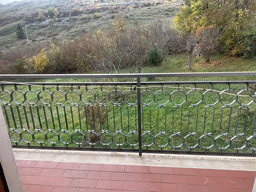 Immagine 1 di Casa indipendente in vendita  in Via Le Crete a Tagliacozzo