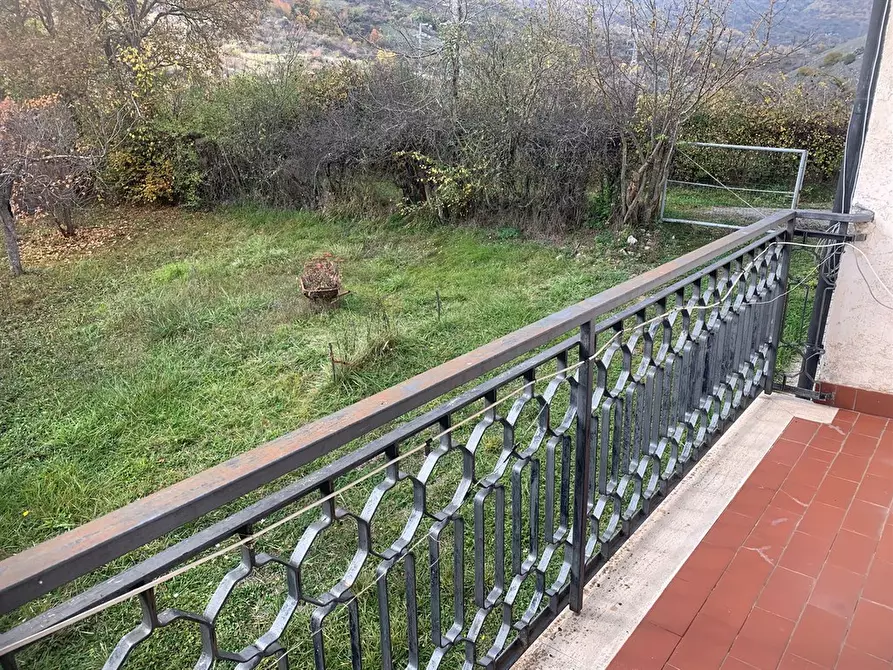 Immagine 2 di Casa indipendente in vendita  in Via Le Crete a Tagliacozzo