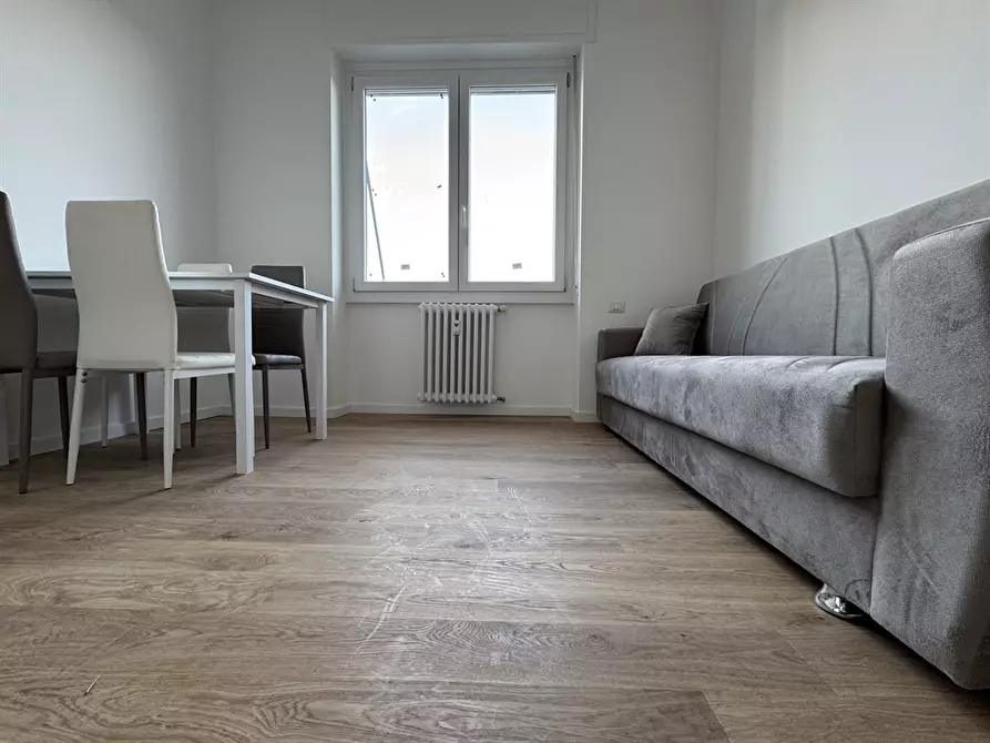 Immagine 7 di Appartamento in vendita  in PIAZZA BANDE NERE a Milano