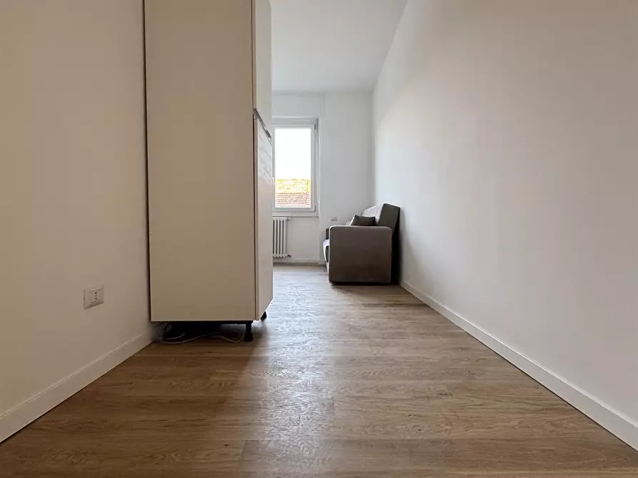 Immagine 5 di Appartamento in vendita  in PIAZZA BANDE NERE a Milano