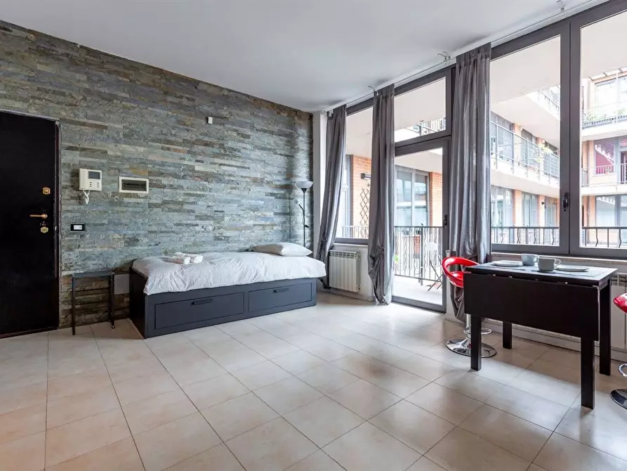 Immagine 2 di Appartamento in vendita  in via mecenate 84 a Milano