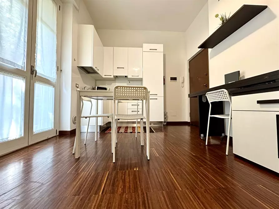 Immagine 4 di Appartamento in vendita  in Viale Bligny a Milano