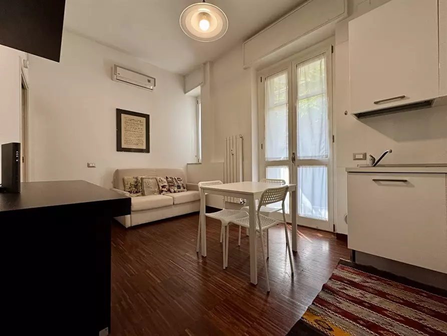 Immagine 8 di Appartamento in vendita  in Viale Bligny a Milano