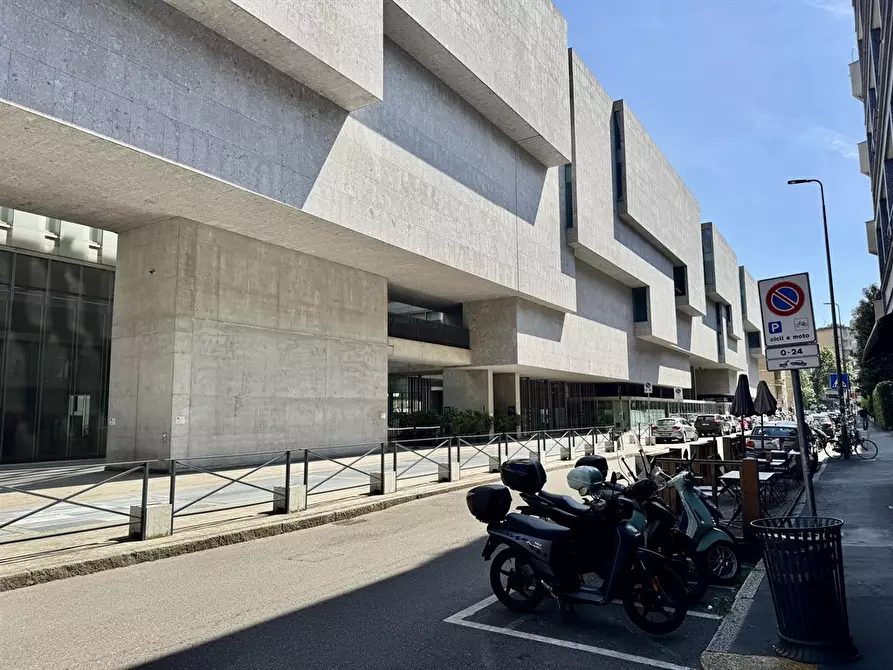 Immagine 5 di Appartamento in vendita  in Viale Bligny a Milano