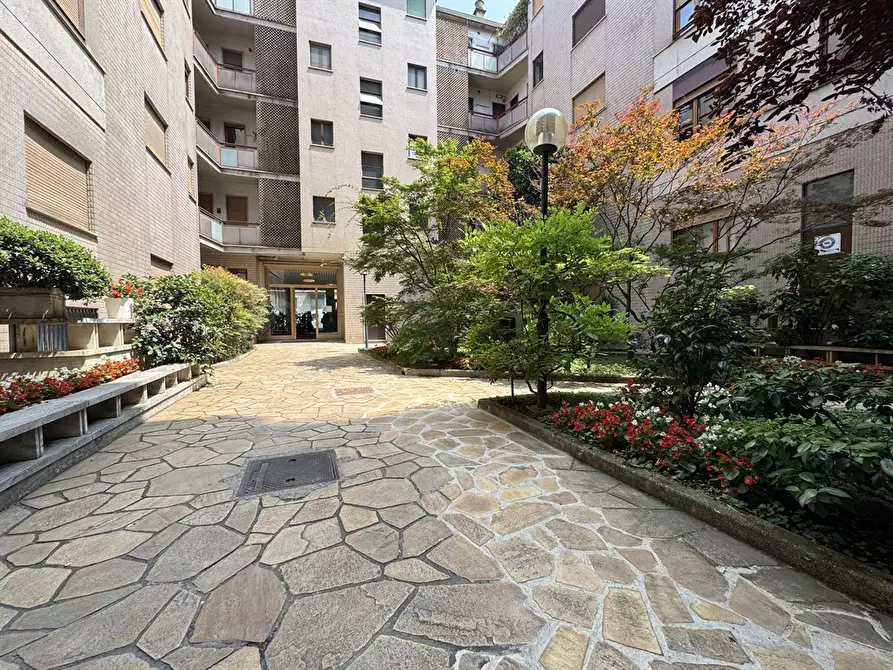 Immagine 3 di Appartamento in vendita  in PIAZZA CINQUE GIORNATE a Milano