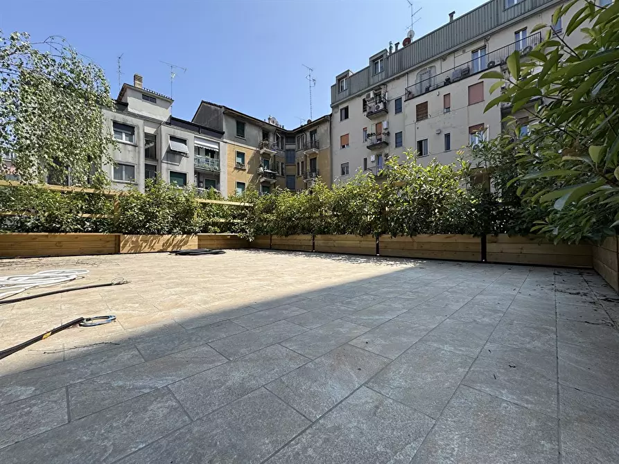 Immagine 4 di Appartamento in vendita  in Viale Umbria a Milano