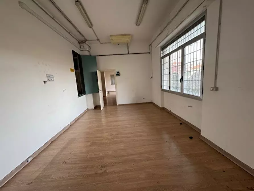 Immagine 3 di Loft/Open space in vendita  in via tacito a Ventimiglia