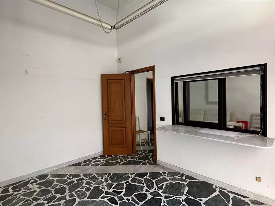 Immagine 8 di Appartamento in vendita  in Via veneto a Bordighera