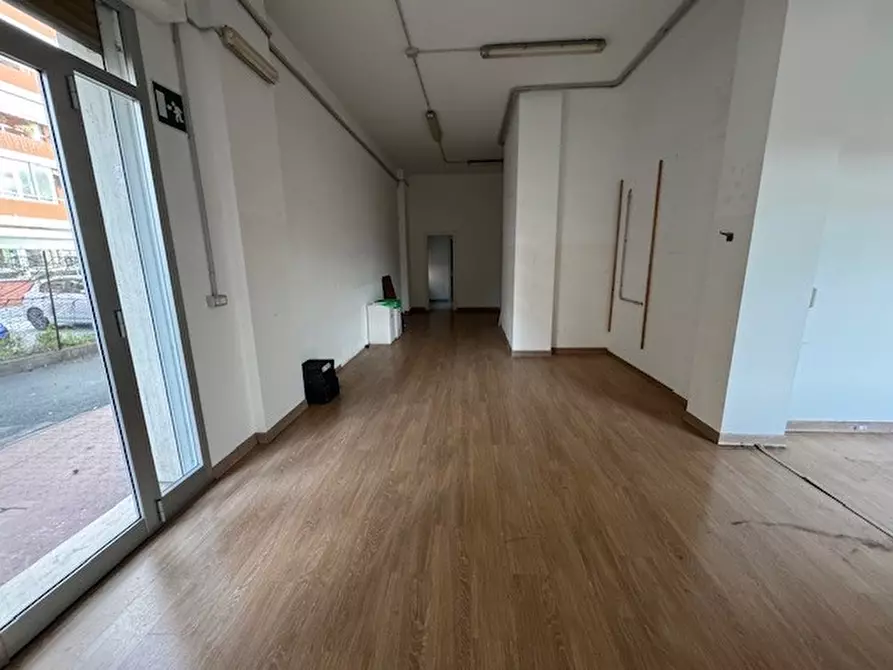 Immagine 2 di Showroom in vendita  in via tacito a Ventimiglia