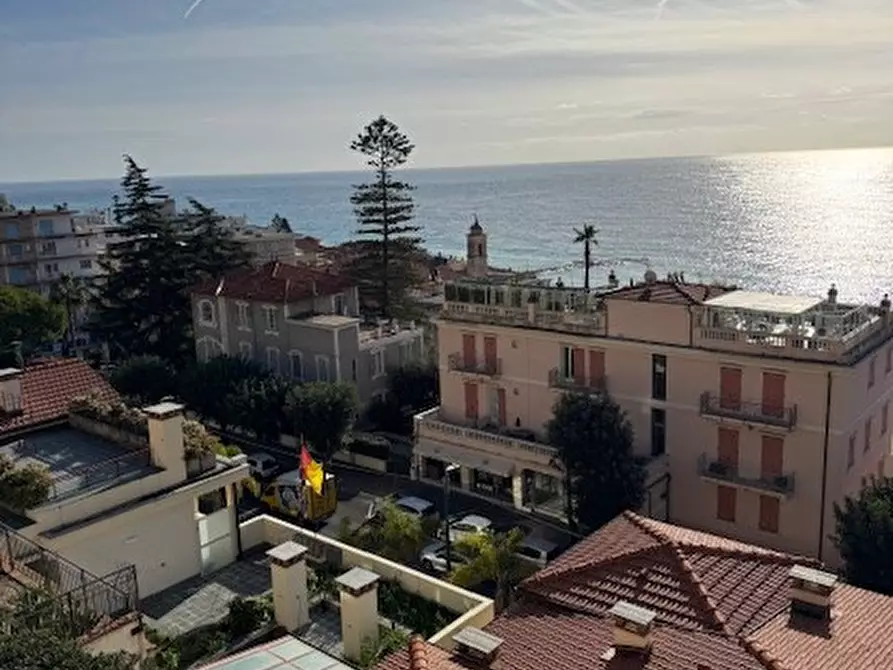Immagine 1 di Appartamento in vendita  in Corso regina Margherita a Ospedaletti