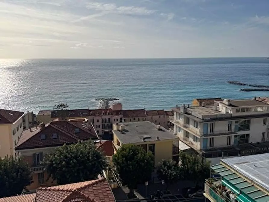 Immagine 6 di Appartamento in vendita  in Corso regina Margherita a Ospedaletti