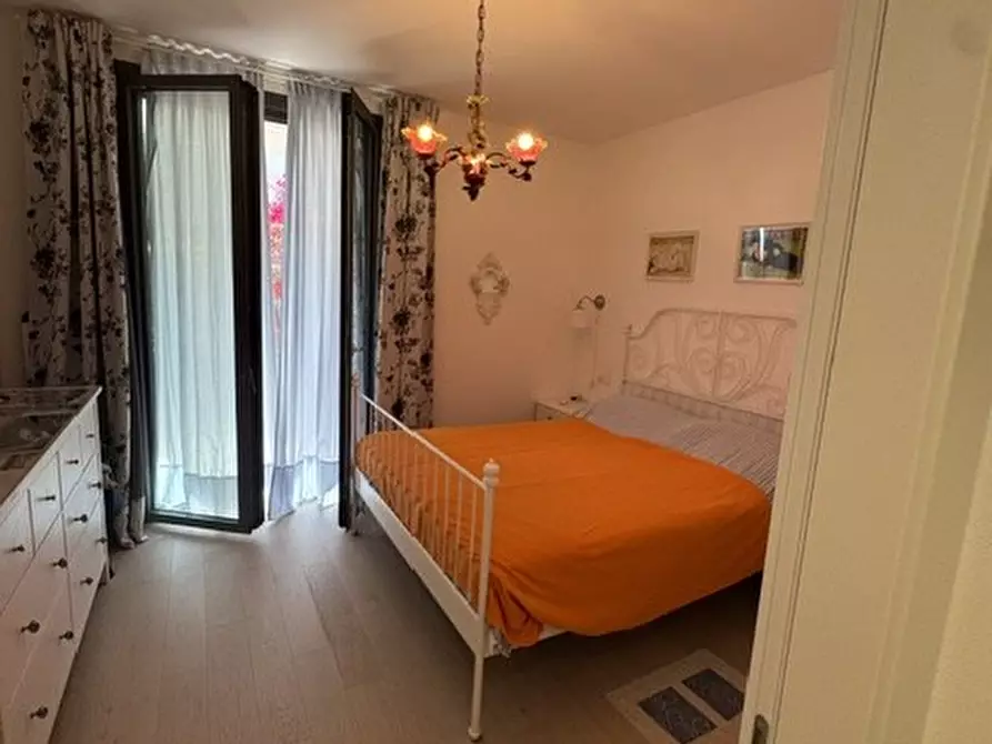 Immagine 1 di Appartamento in vendita  in via giovanni cozzi 1 a Santo Stefano Al Mare