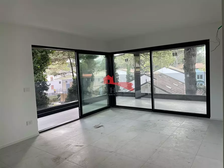 Immagine 4 di Appartamento in vendita  in VIA DEI PINI a Lignano Sabbiadoro
