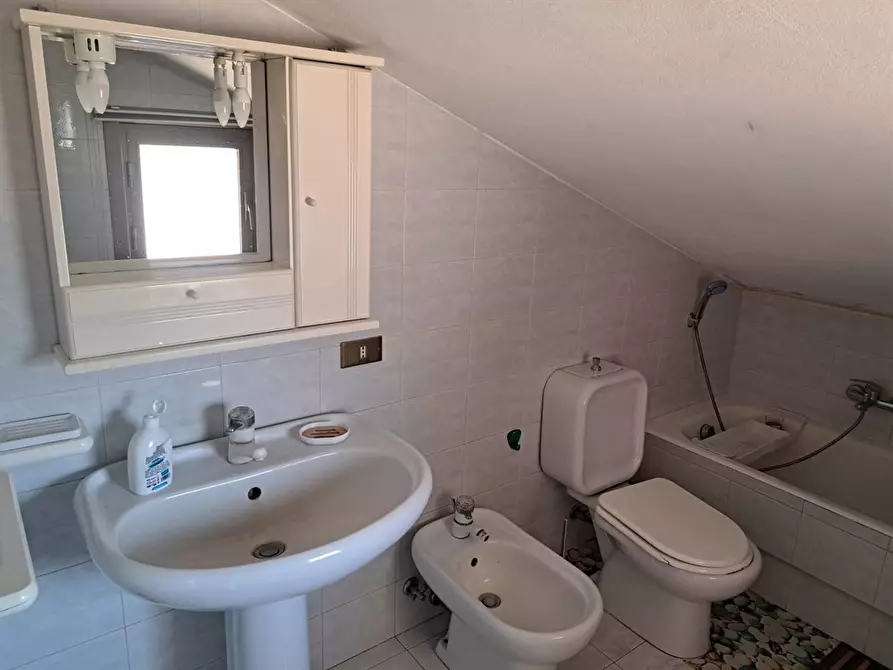 Immagine 1 di Mansarda in vendita  in Via Giorgio Arcoleo 6 a Gravina Di Catania