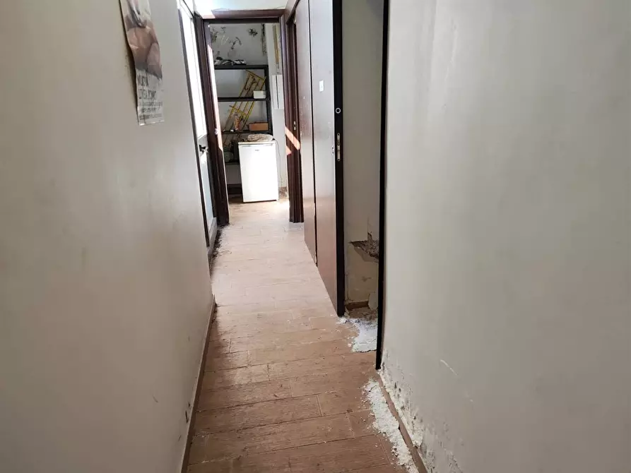 Immagine 1 di Magazzino in vendita  in Via IV NOVEMBRE a Mascalucia