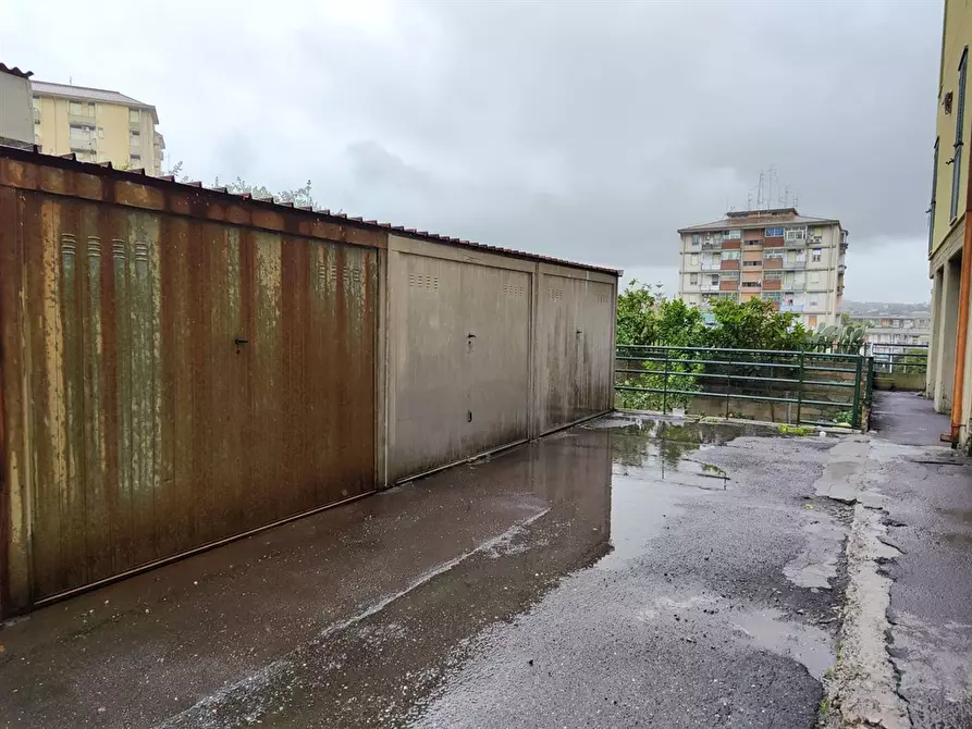 Immagine 8 di Appartamento in vendita  in VIA SALVATORE SALAMONE MARINO 41 a Catania
