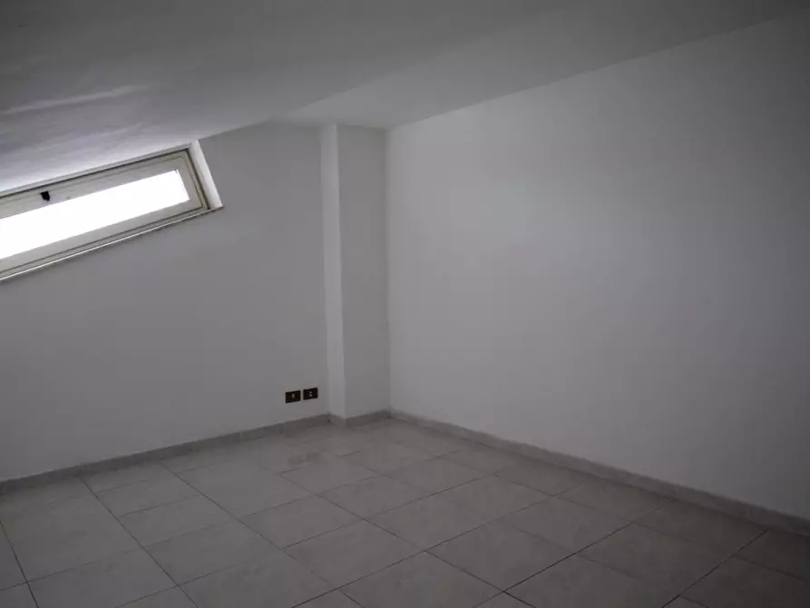 Immagine 7 di Mansarda in vendita  in VIA  A. GRAMSCI 152 a Gravina Di Catania