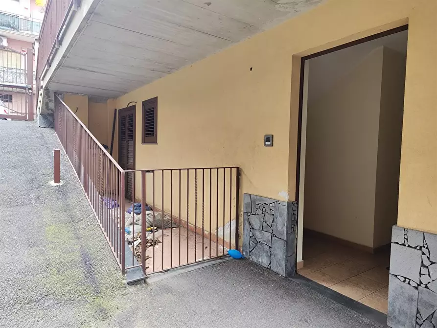 Immagine 1 di Appartamento in vendita  in VIA VINCENZO BELLINI SN a Valverde
