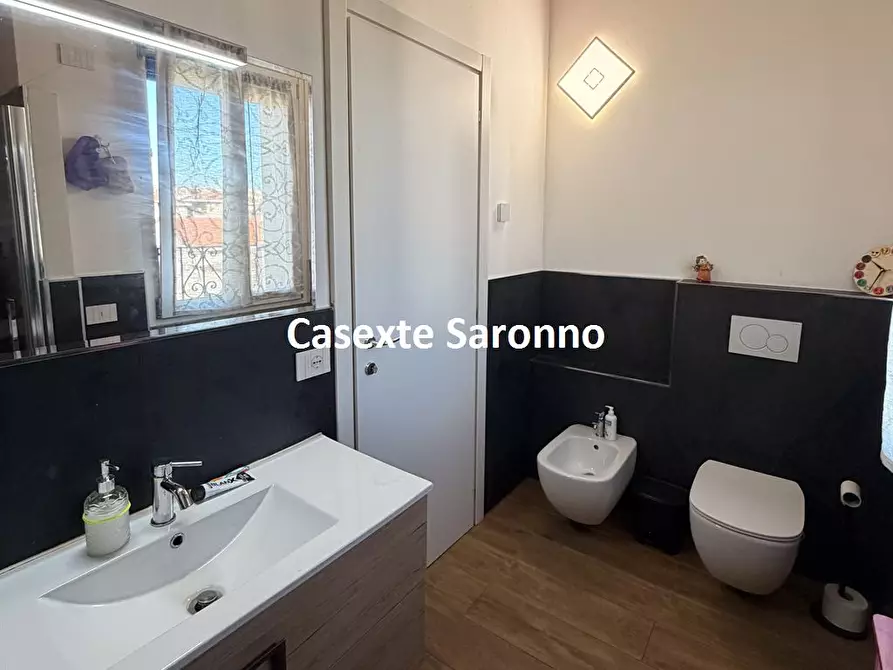 Immagine 1 di Casa semindipendente in vendita  in Via Olona a Gallarate