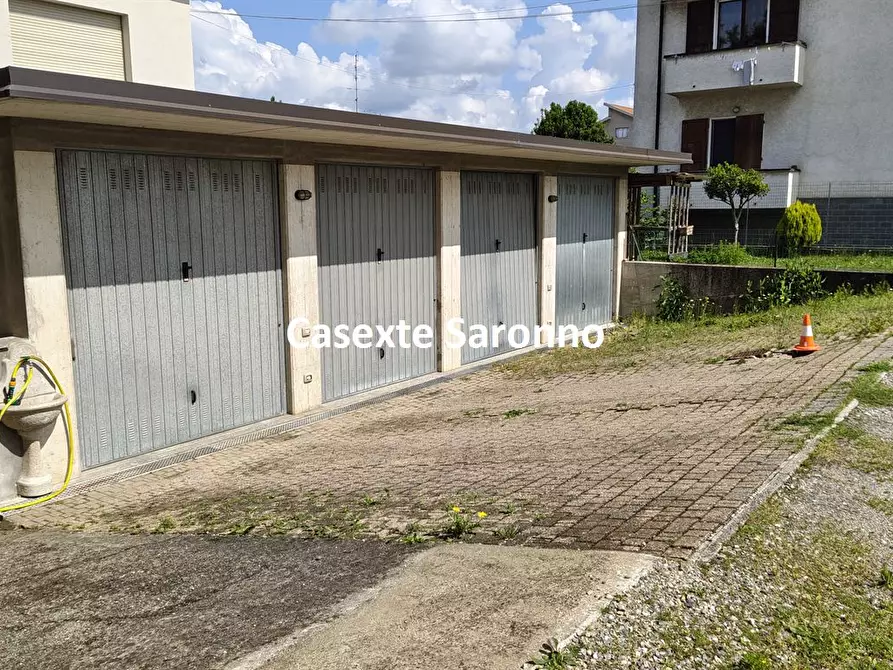 Immagine 1 di Casa indipendente in vendita  in Via Giacomo Matteotti a Ferno