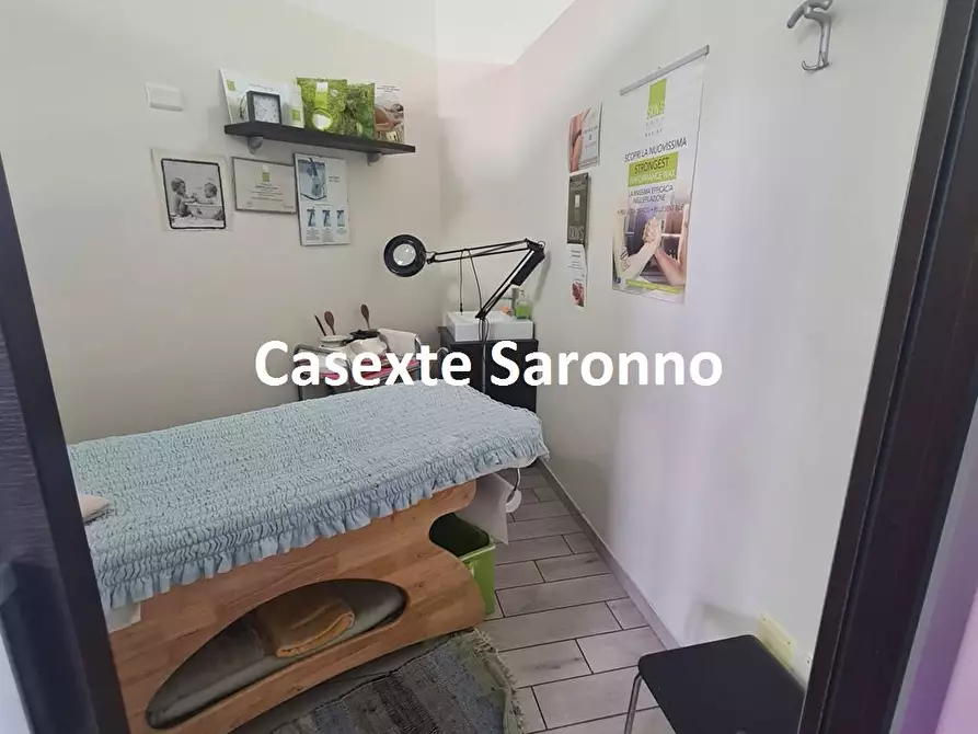 Immagine 7 di Attività commerciale in vendita  a Cassano Magnago