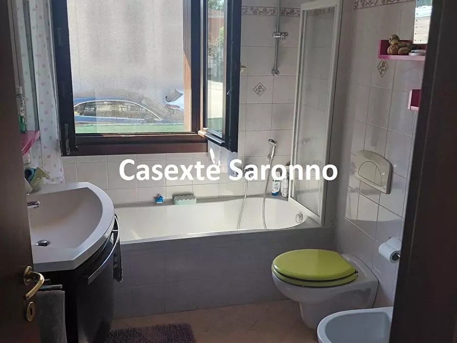 Immagine 6 di Appartamento in vendita  in Via Gian Lorenzo Bernini a Besnate