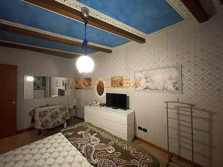 Immagine 1 di Appartamento in vendita  in Via Antonio Tadini a Romano Di Lombardia