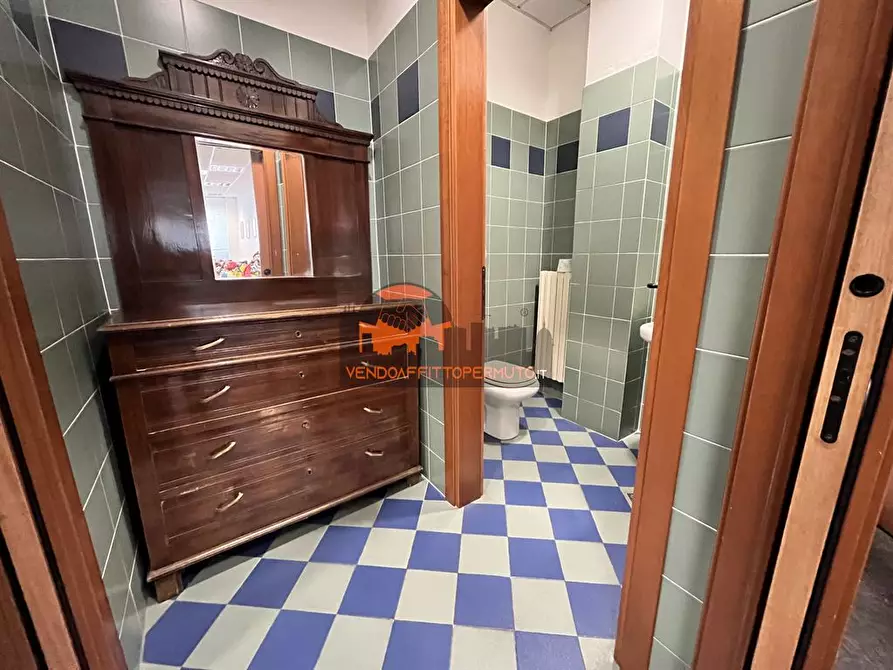 Immagine 3 di Locale commerciale in affitto  in VIA G. MARCONI a Calcinate