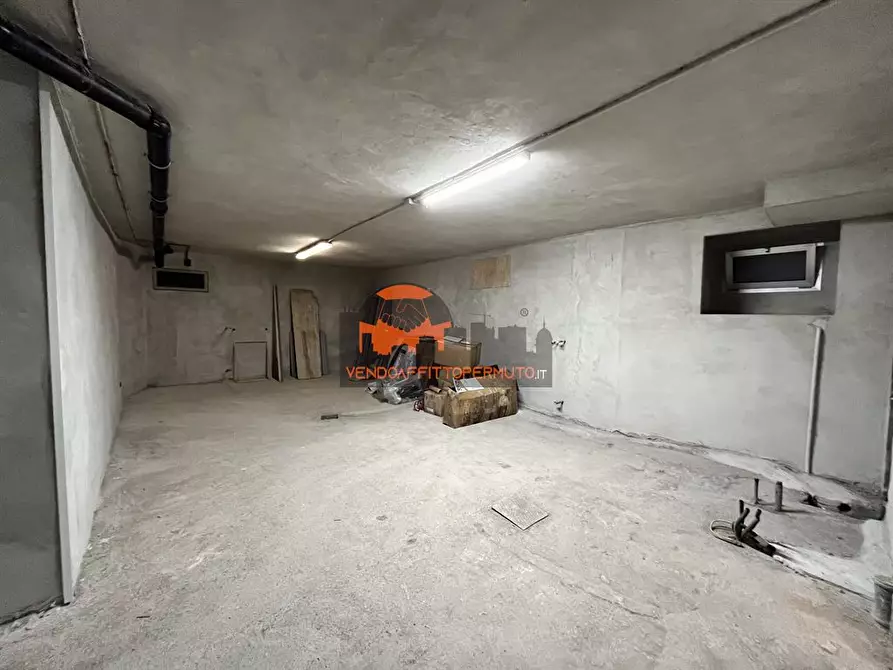 Immagine 8 di Locale commerciale in affitto  in VIA G. MARCONI a Calcinate