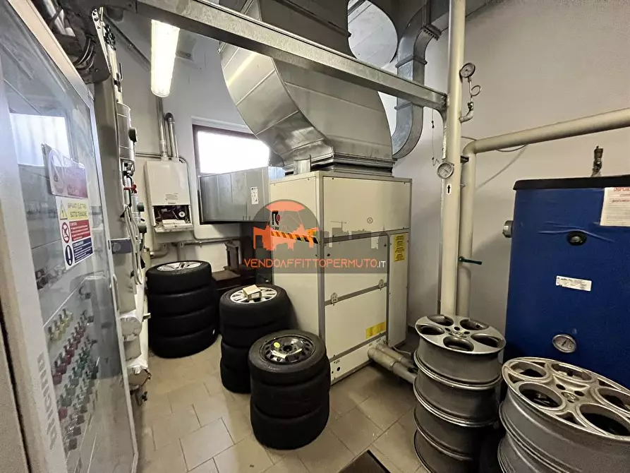 Immagine 4 di Locale commerciale in affitto  in VIA G. MARCONI a Calcinate