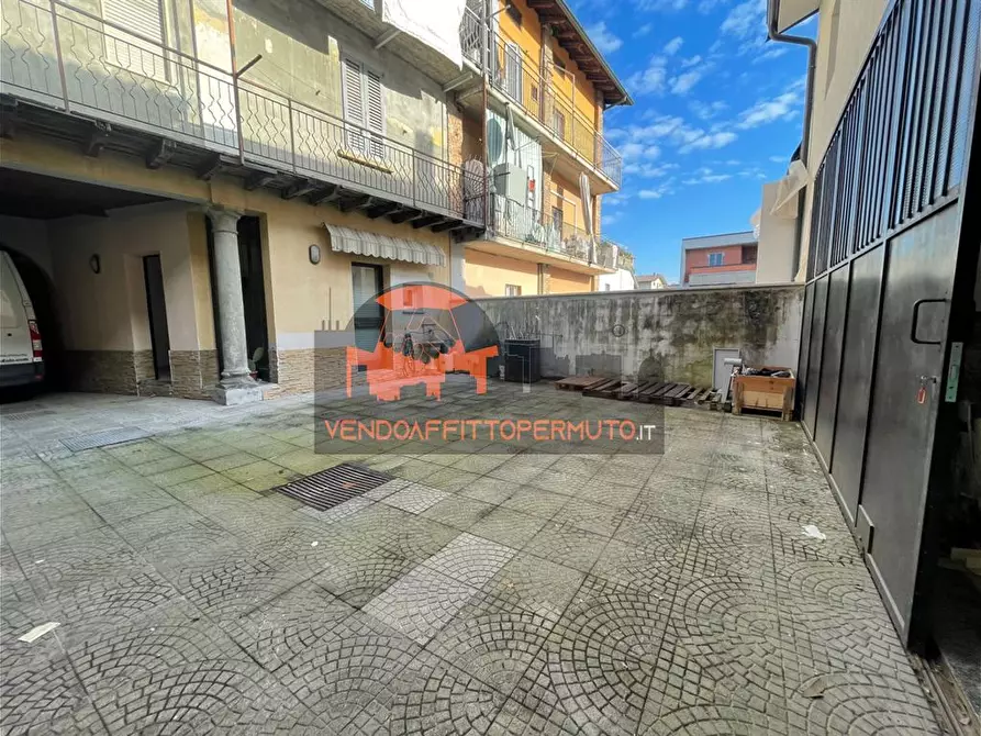 Immagine 2 di Magazzino in affitto  in VIA INDIPENDENZA a Romano Di Lombardia