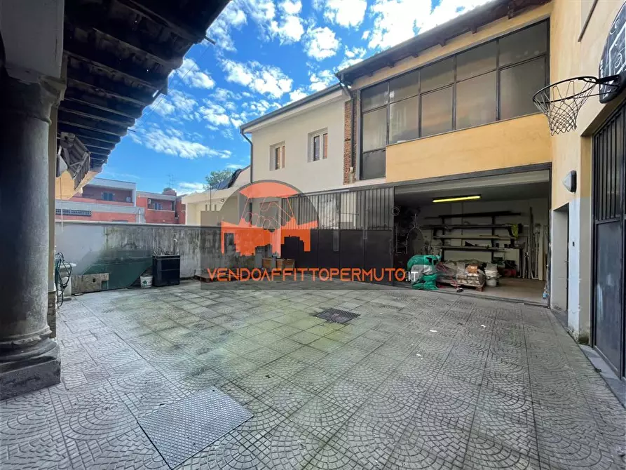 Immagine 7 di Magazzino in affitto  in VIA INDIPENDENZA a Romano Di Lombardia