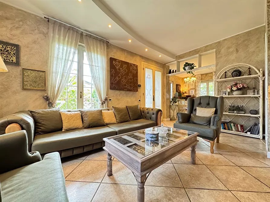 Immagine 7 di Villa in vendita  in via meucci 8 a Palazzolo Sull'oglio