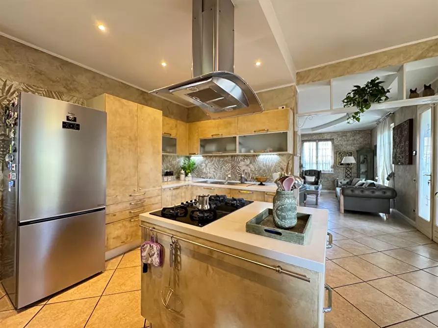 Immagine 7 di Villa in vendita  in via meucci 8 a Palazzolo Sull'oglio