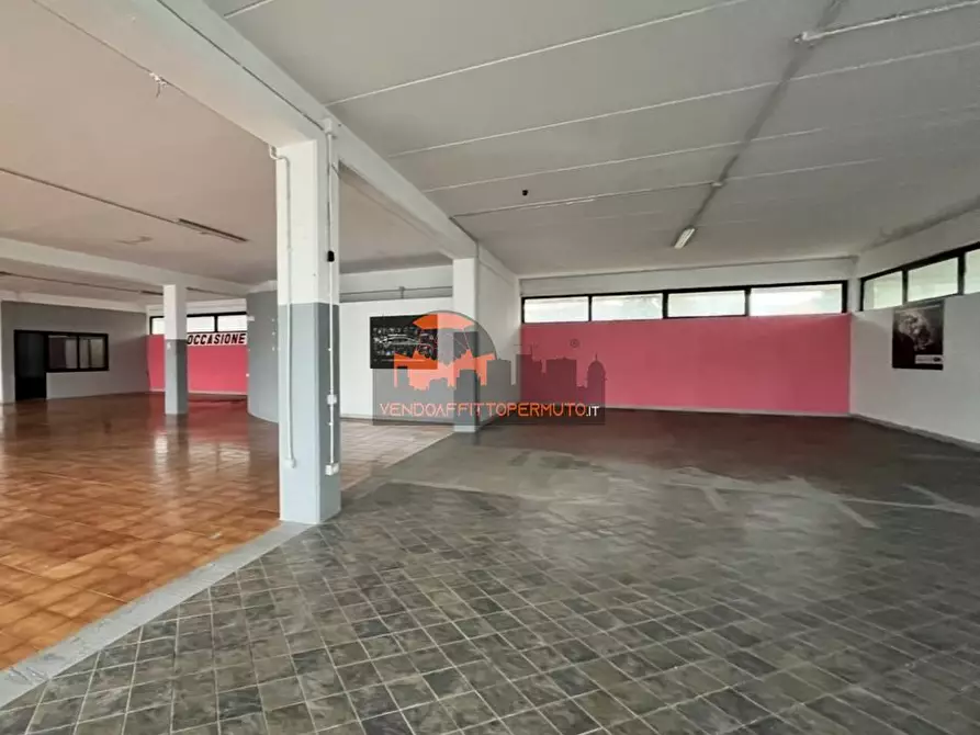 Immagine 5 di Locale commerciale in vendita  in VIA CARDUCCI a Cortenuova