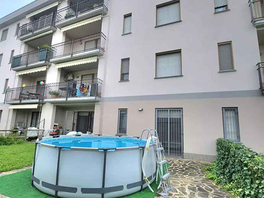 Immagine 4 di Appartamento in vendita  in Duca d'Aosta 20 a Romano Di Lombardia