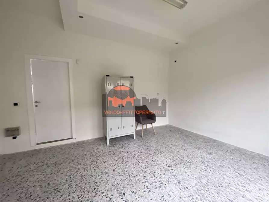 Immagine 4 di Locale commerciale in affitto  in VIALE PAPA GIOVANNI XXXIII a Palosco