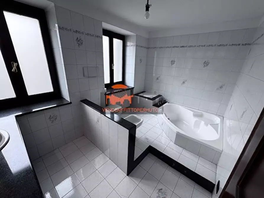 Immagine 1 di Casa indipendente in vendita  in VIA BALICCO a Martinengo