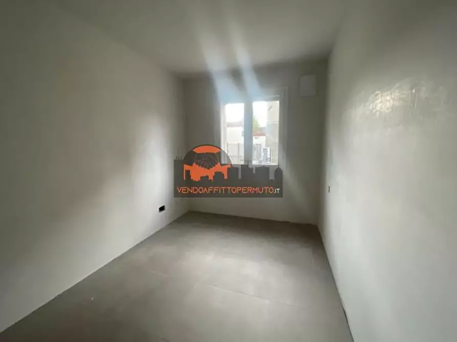 Immagine 6 di Appartamento in vendita  in VIA TORQUATO TASSO a Bariano