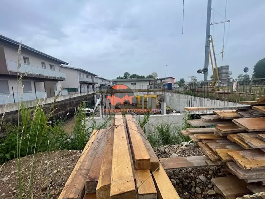 Immagine 8 di Appartamento in vendita  in via roggia mornichello a Cavernago