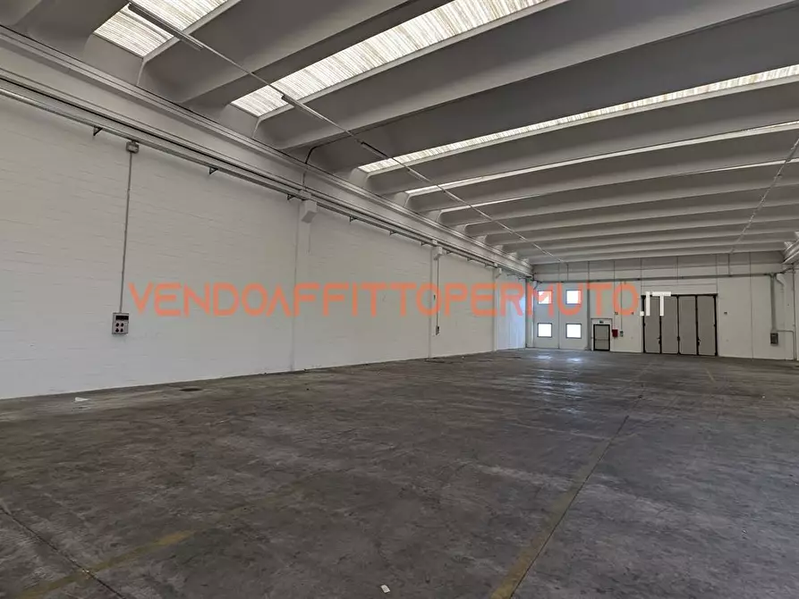 Immagine 2 di Capannone industriale in affitto  in VIA MILANO a Boltiere