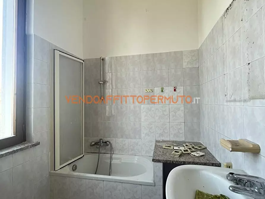 Immagine 2 di Appartamento in vendita  in VIA CARMINATI 1 a Treviglio