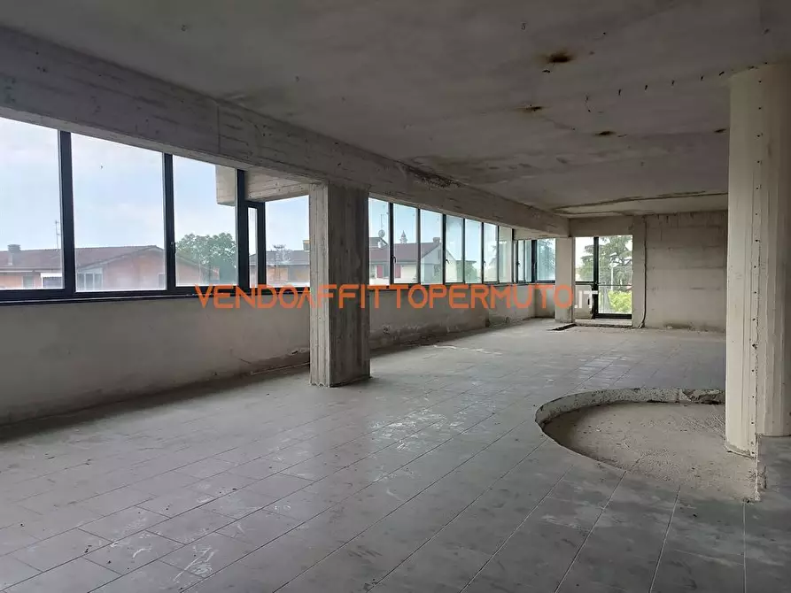 Immagine 3 di Negozio in vendita  in VIA SAN FERMO a Palosco