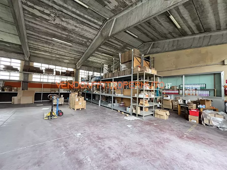 Immagine 1 di Magazzino in vendita  in VIA TRIESTE a Camisano