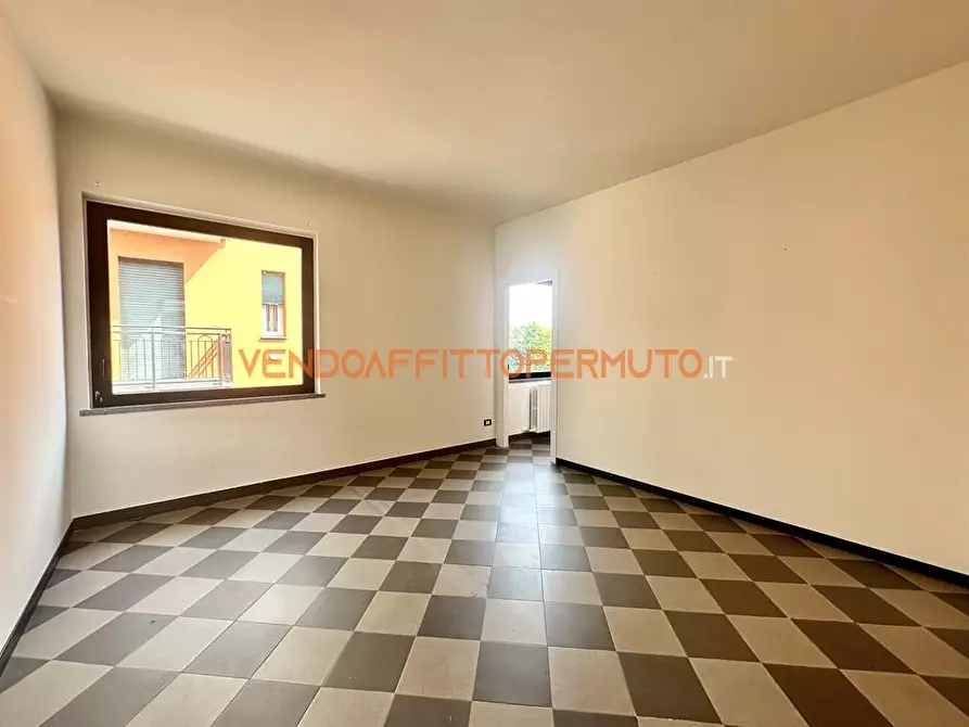 Immagine 3 di Ufficio in affitto  in VIA LEONCAVALLO a Treviglio