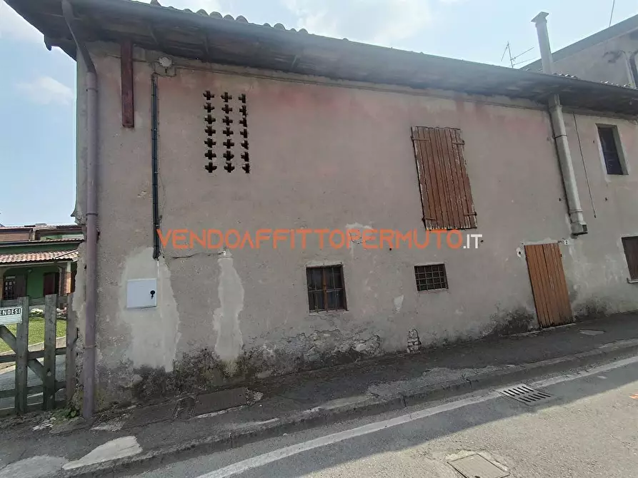 Immagine 6 di Casa indipendente in vendita  in VIA DELLE MOIE a Urgnano