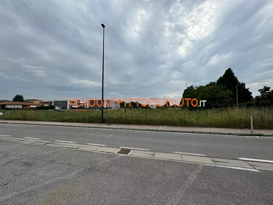 Immagine 4 di Appartamento in vendita  in via Franco Bonari snc a Palazzolo Sull'oglio