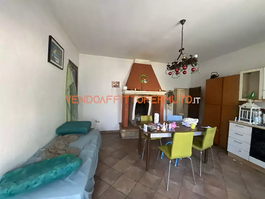 Immagine 3 di Appartamento in vendita  in VIA DOSSALE a Foresto Sparso