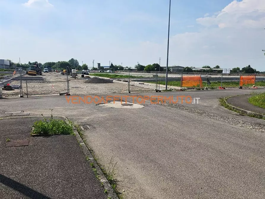 Immagine 2 di Casa bifamiliare in vendita  in Via Covo a Calcio