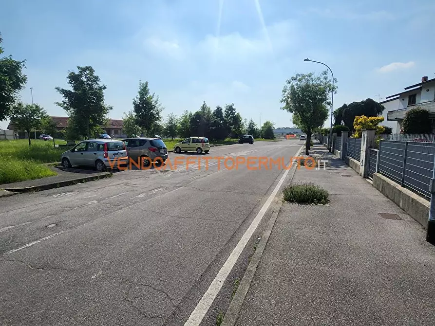 Immagine 1 di Casa bifamiliare in vendita  in Via Covo a Calcio